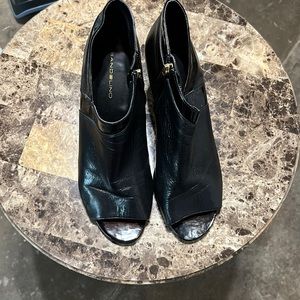 Bandolino Black Leather Open Toe Heels,Size 10